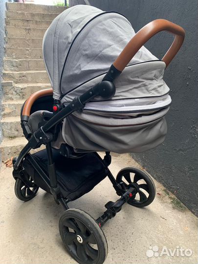 Коляска tuttis