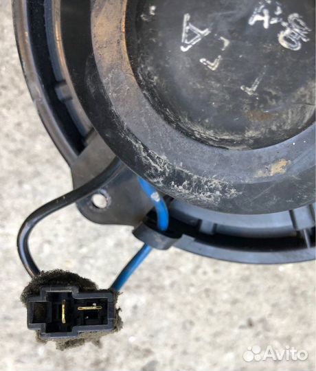 Моторчик печки Kia Spectra shuma 1