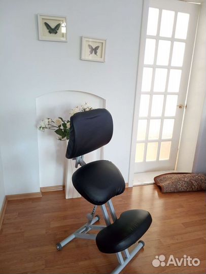 Эргономичный коленный стул со спинкой олимп