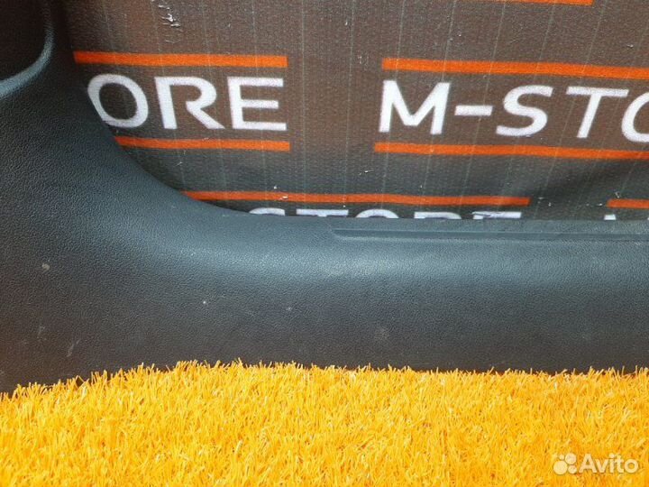 Обшивка стойки передняя правая Audi A4 B8/8K cabb