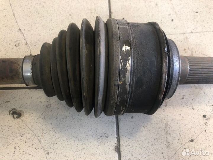 Привод передний левый Lexus Is250