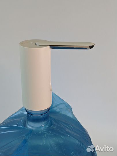 Помпа для воды аккумуляторная, со складным носиком