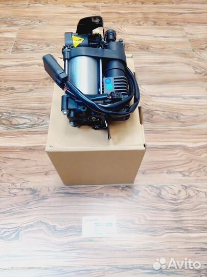 Компрессор Jeep Cherokee WK2 68041137AC