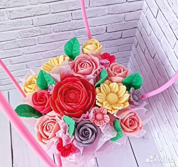 Букет шоколадный на 8 марта