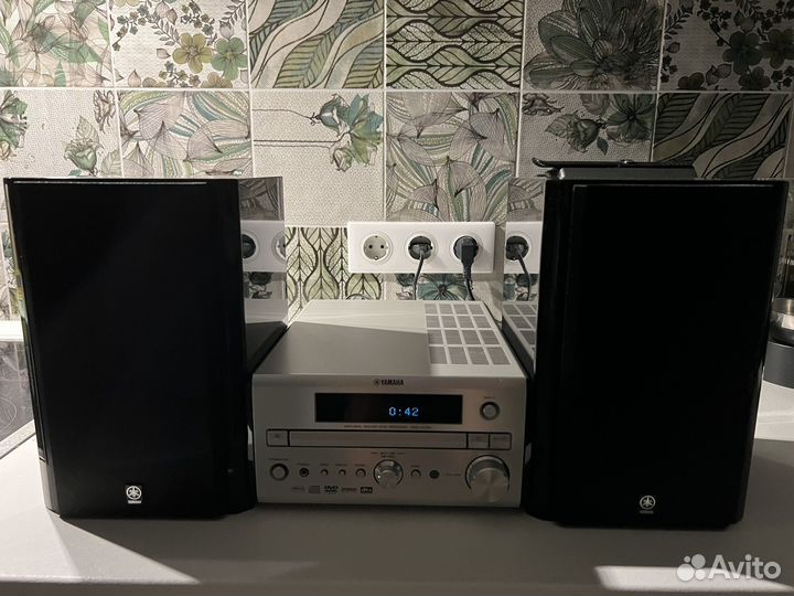 Музыкальный центр Yamaha RDX-E700