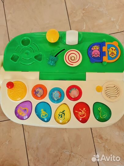 Развивающий столик chicco
