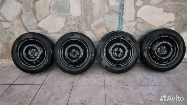 Колеса зимние в сборе r15 4шт