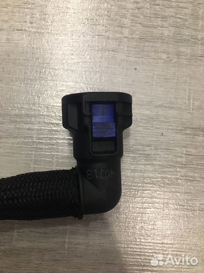 Трубка охладителя АКПП. Вольво 31368678