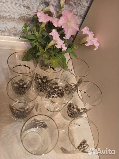 Стеклянные стаканы