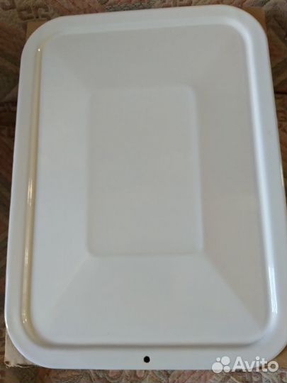 Лоток эмалированный для холодца с крышкой 2,5 л