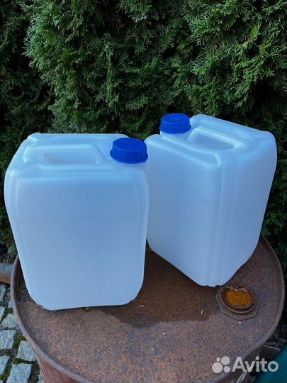 Канистра пластиковая 10 литров