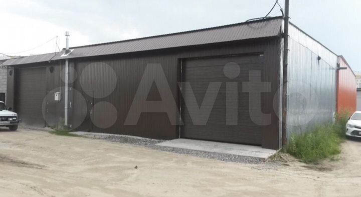 Гараж, > 30 м²