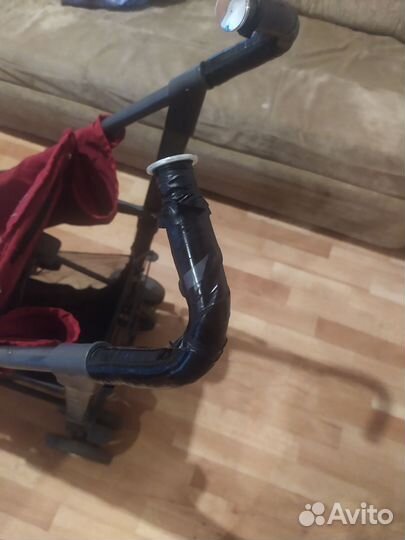 Прогулочная коляска трость