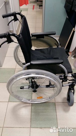 Коляска инвалидная
