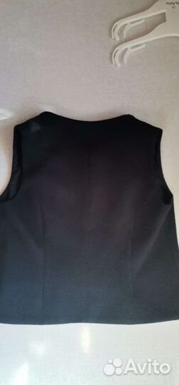 Жилет для девочки, школьная форма