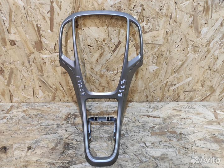 Рамка центральной консоли Opel Astra J