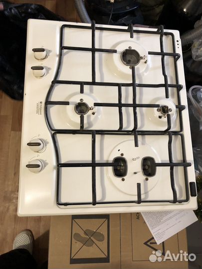 Варочная панель газовая Hotpoint-Ariston