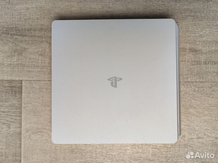 Sony PlayStation 4 slim 50 игр, полный комплект