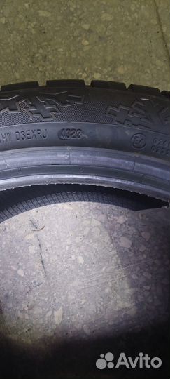 Continental WinterContact SI 275/40 R22