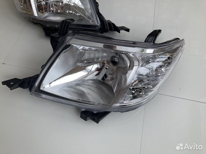 Фара (2шт) Toyota Hilux Vigo 7 (2011-2015)