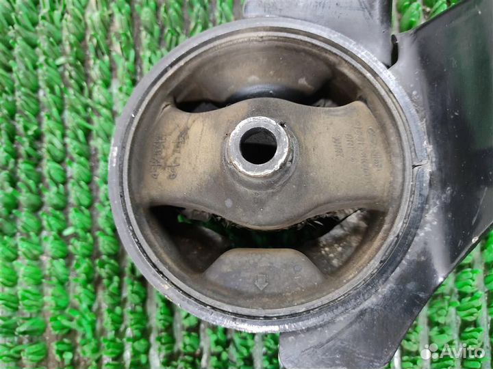 Опора (подушка) двигателя задняя Hyundai Tucson