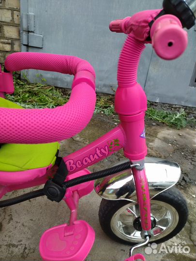 Детский трехколесный велосипед