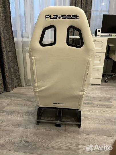 Комплект Logitech G G920 с креслом Playseat