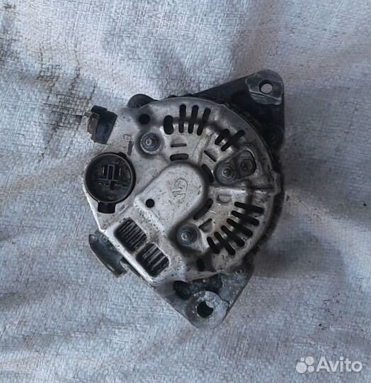 Генератор б/у Honda Odyssey F22B