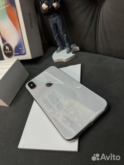 iPhone X, 256 ГБ