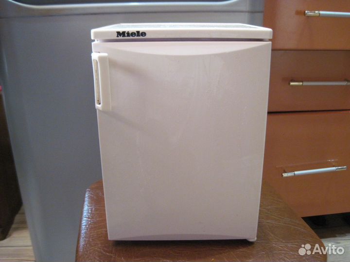 Детский холодильник miele