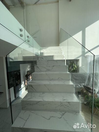 Стеклянные ограждения заборов