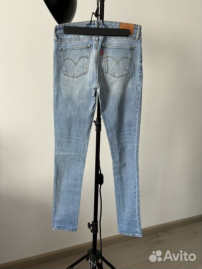 Джинсы levis