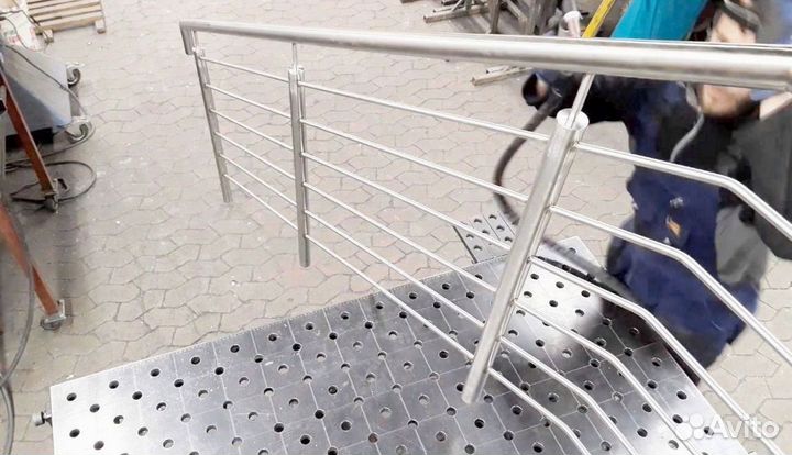 Перила в частный дом
