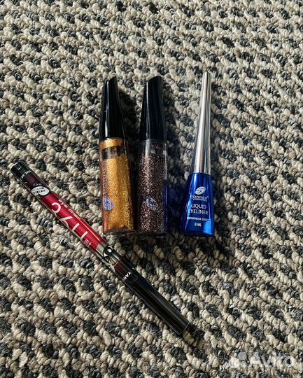 Косметика новая много