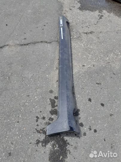 Накладка порога правого volvo XC60 2011г