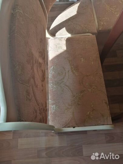 Мягкий уголок для кухни