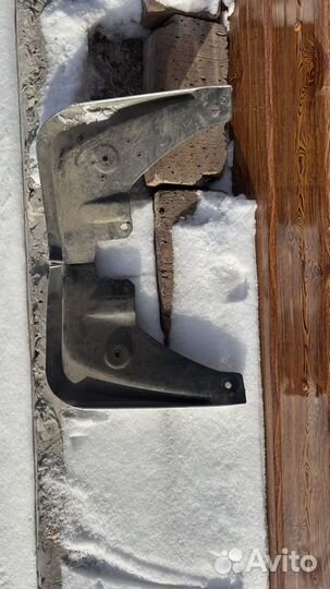 Брызговики subaru forester sf5 передние