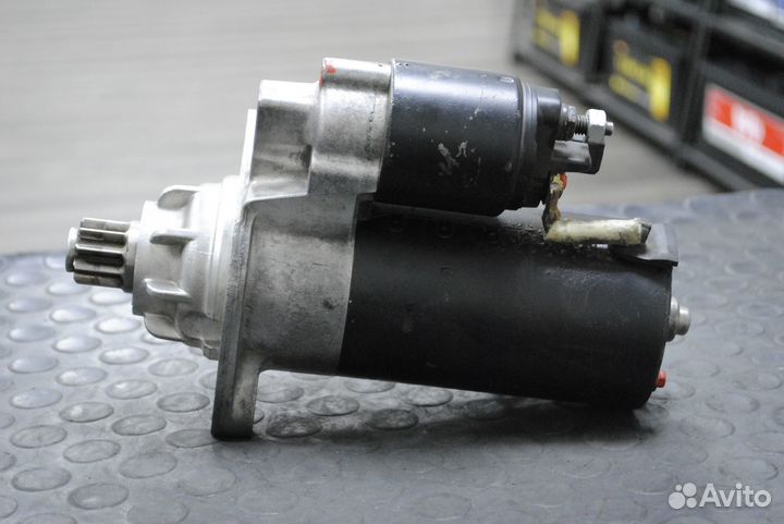 Стартер VW Bora, Golf 4, Skoda Octavia 1.9 TDi б/у