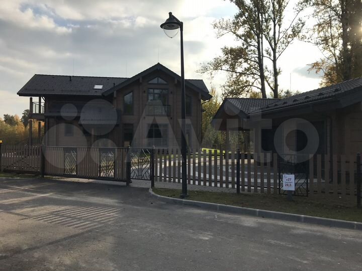 Дом 315 м² на участке 18,7 сот.