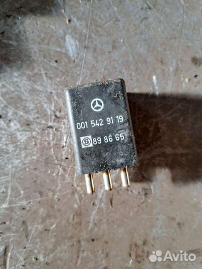 Блок реле на Mercedes W140