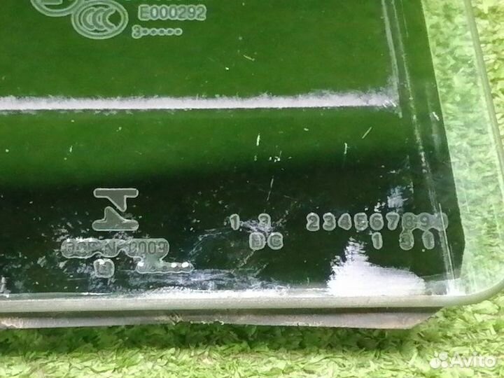 Стекло двери заднее правое Audi Q3 8UB cczc 2013