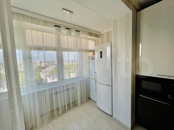 3-к. квартира, 100 м², 9/10 эт.