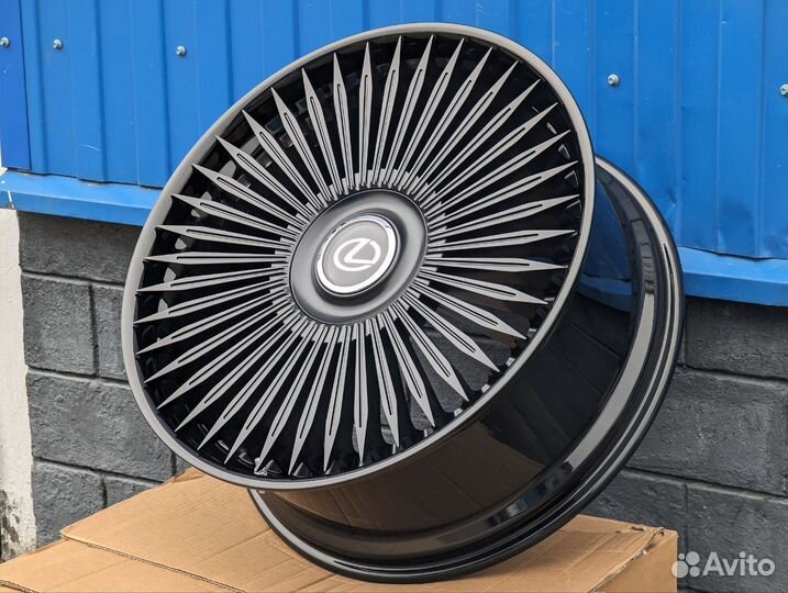 Кованые диски R23 на Lexus LX600 Toyota LC300