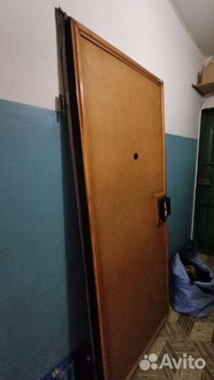 Дверь входная металлическая