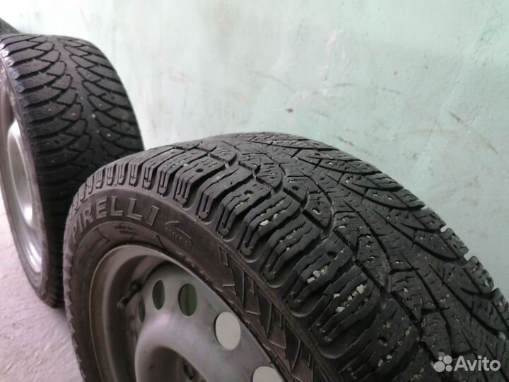 Колеса зимние 195/55 R15