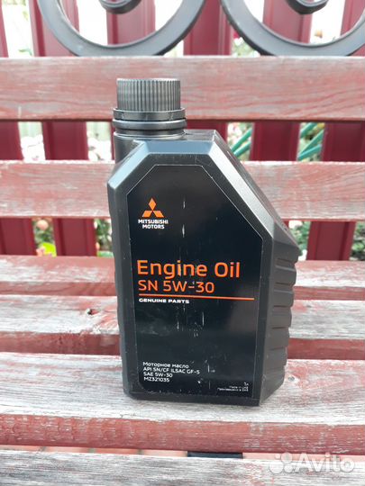 Моторное масло Mitsubishi Engine Oil 5W-30 Синтети