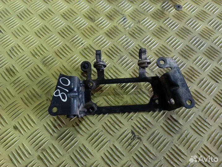 Кронштейн (крепление) Man Tga Tgs Tgx