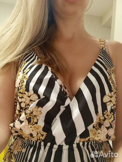 Комбинезон женский и платья