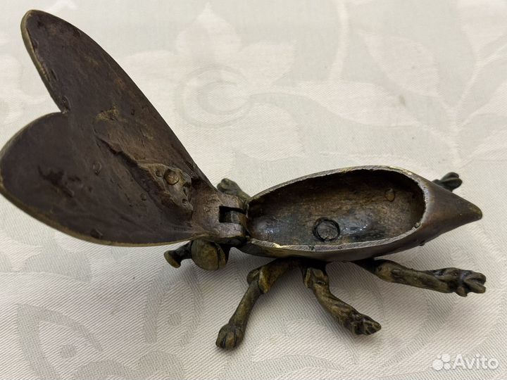 Бронзовые фигурки