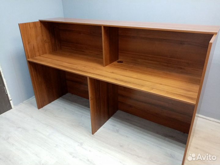 Стойка ресепшн, новая